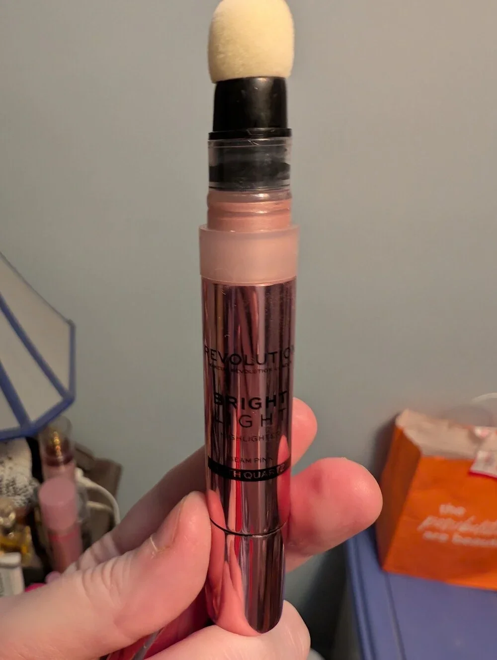 Makeup Revolution Bright Light Highlighter - Pink